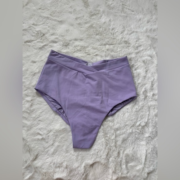 Lunalae Lilac High-Waisted V Polewear Bottoms - Picture 5 of 8